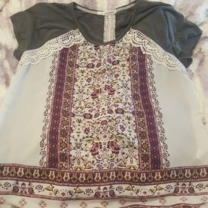 Maurices Fly Away Boho Top size 2